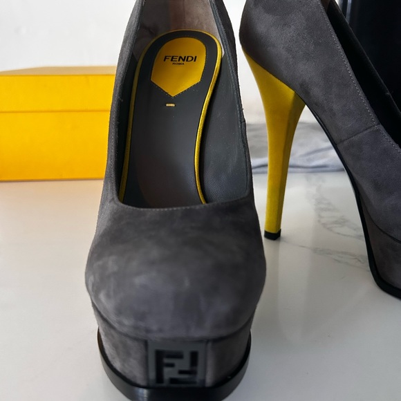 Suede gray Fendi platforms with neon yellow heels. - Picture 2 of 13